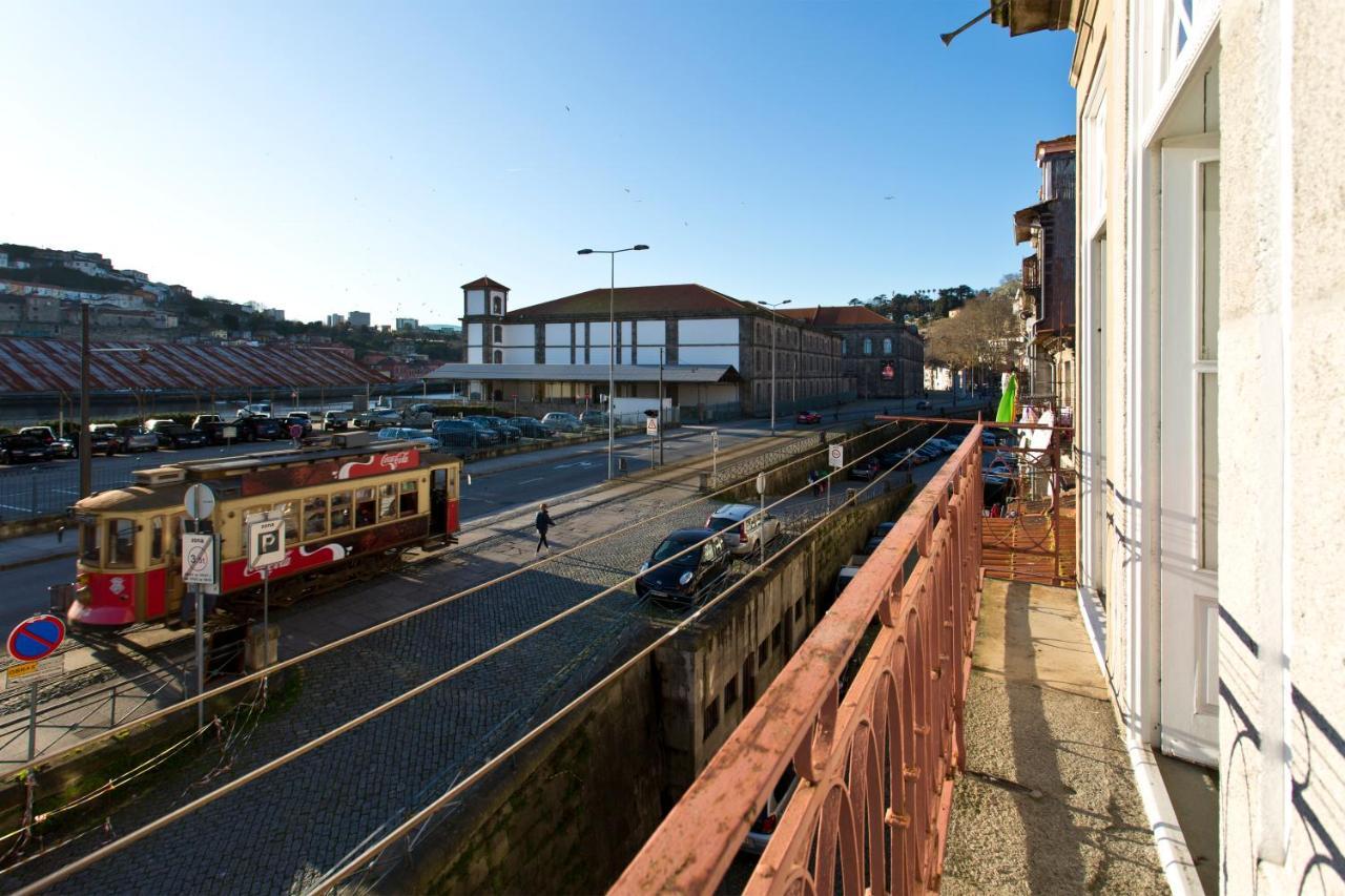 Aposentus - Riverside Miragaia Apartment Porto Exterior photo